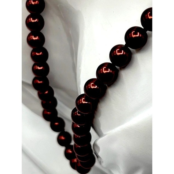 Vintage Burgundy Faux Pearl Glass Bead Necklace - Picture 5 of 7